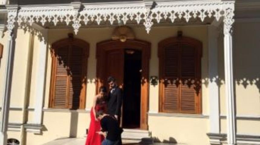 Abd&uuml;lmecid Han İ&ccedil;in 19 G&uuml;nde Yapılan H&uuml;nkar K&ouml;şk&uuml; Yeni Evlenen &Ccedil;ift&ccedil;ilerin G&ouml;zdesi Oldu