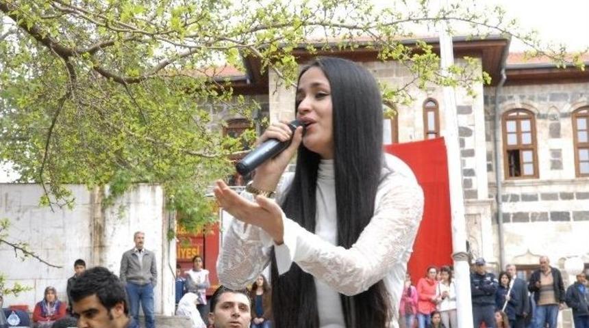 23 Nisan&rsquo;da Mutlu Kaya R&uuml;zgarı