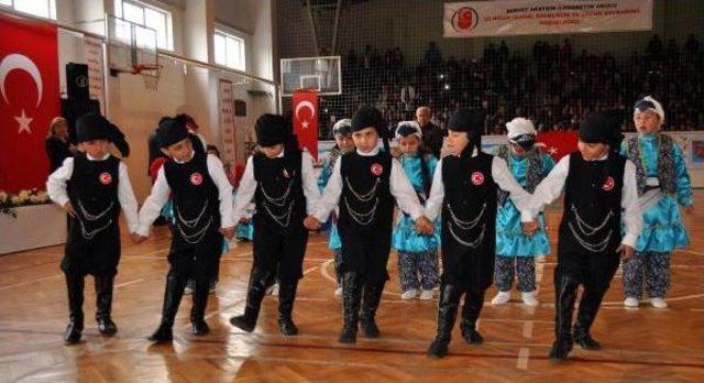 Kayseri’De 23 Nisan Bayramı, Kar Yağışı Altında Kutlandı (2)