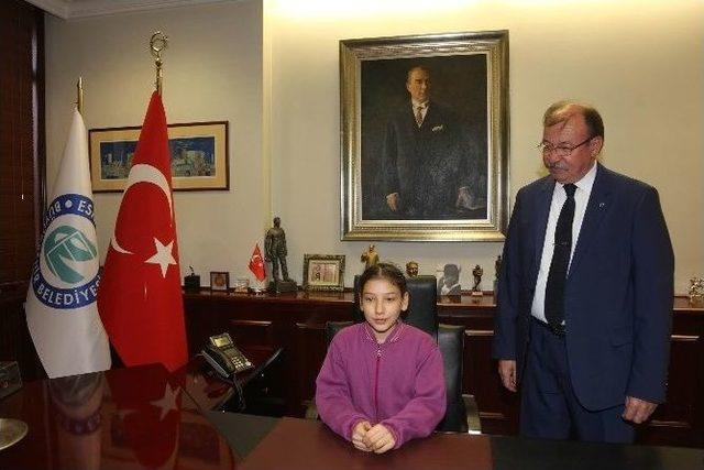 Büyükşehir Belediyesi Minik Öğrencilere Emanet