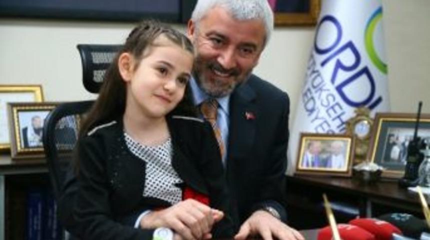 Temsili Başkan Okulunu İhya Etti