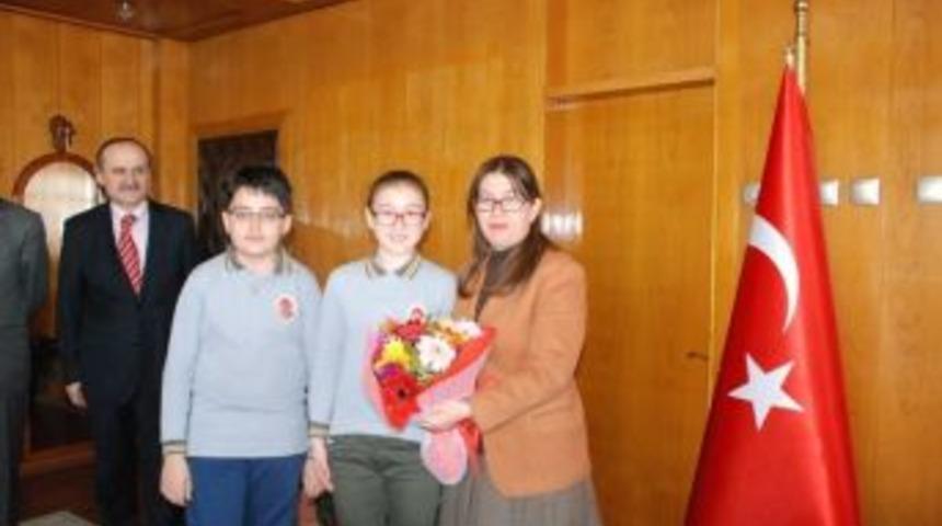 Vali &Ccedil;etinkaya&rsquo;ya 23 Nisan Ziyareti