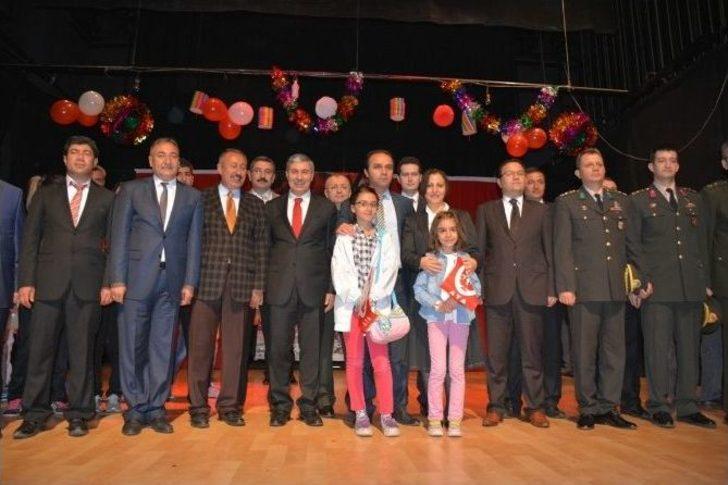 Tatvan’da 23 Nisan Coşkusu G4