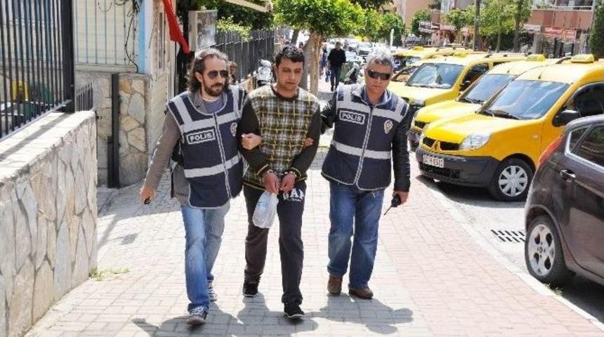 Tartıştığı Kişiyi Bı&ccedil;akla G&ouml;z&uuml;nden Yaralayan Zanlı Tutuklandı