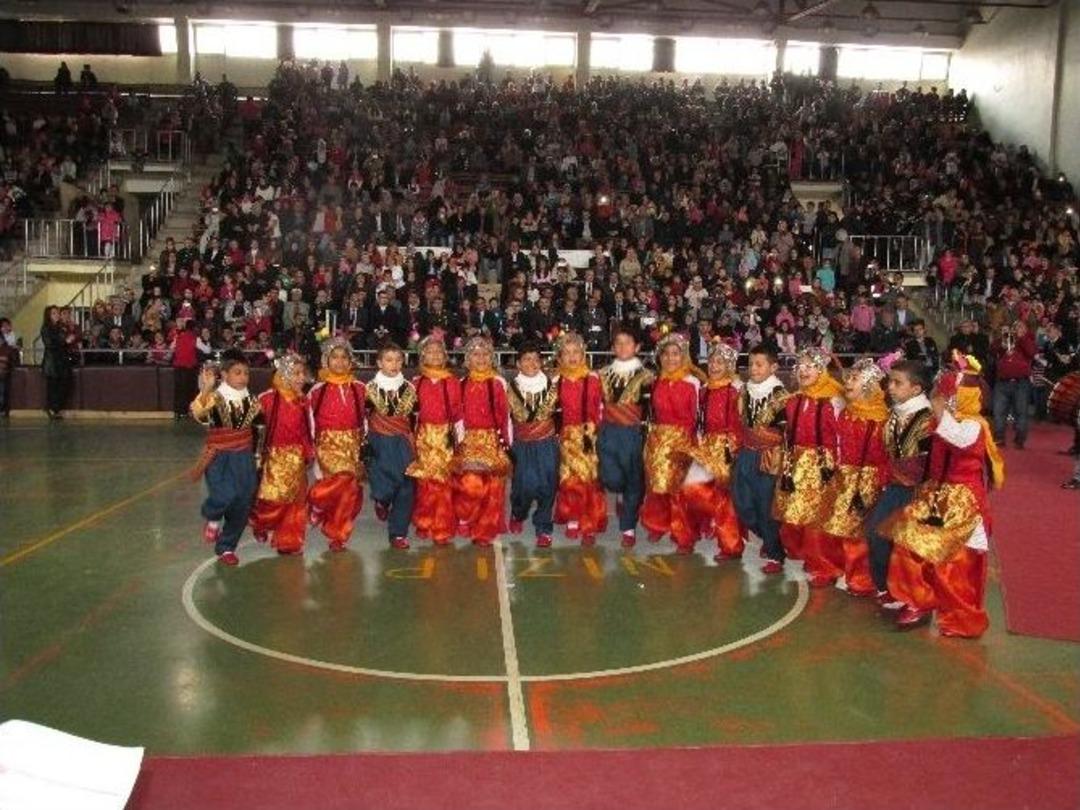&Ccedil;ocuk Bayramı Coşkulu Bir Şekilde Kutlandı