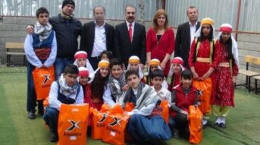 Afad 23 Nisan&rsquo;da Suriyeli &Ccedil;ocukları Unutmadı