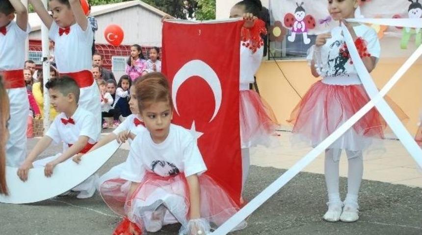 Dervişlerin Minikleri 23 Nisan&rsquo;ı Doyasıya Kutladı