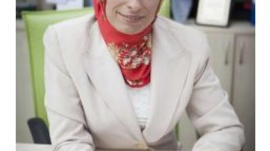 Ak Parti Milletvekili Adayı Taşkesenlioğlu Karayazı&rsquo;da Se&ccedil;im &Ccedil;alışmalarını S&uuml;rd&uuml;rd&uuml;