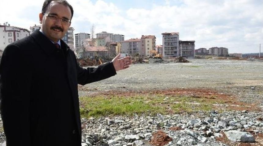 Uşak’ta Kemalöz Mahallesine Modern Pazaryeri