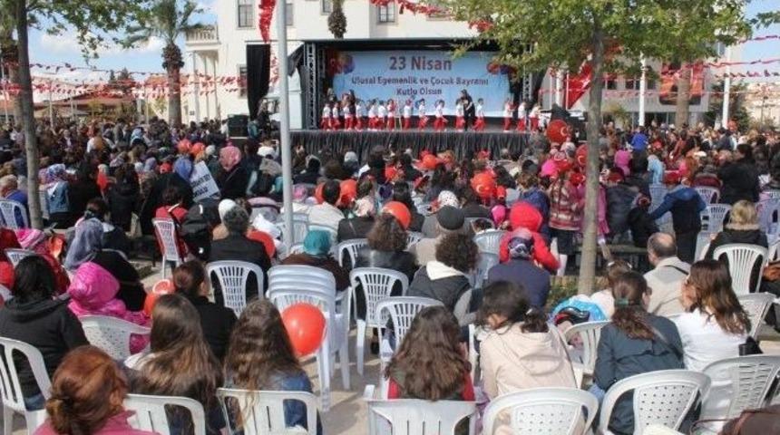 Urla 23 Nisan Ulusal Egemenlik Ve Çocuk Bayramını Kutladı