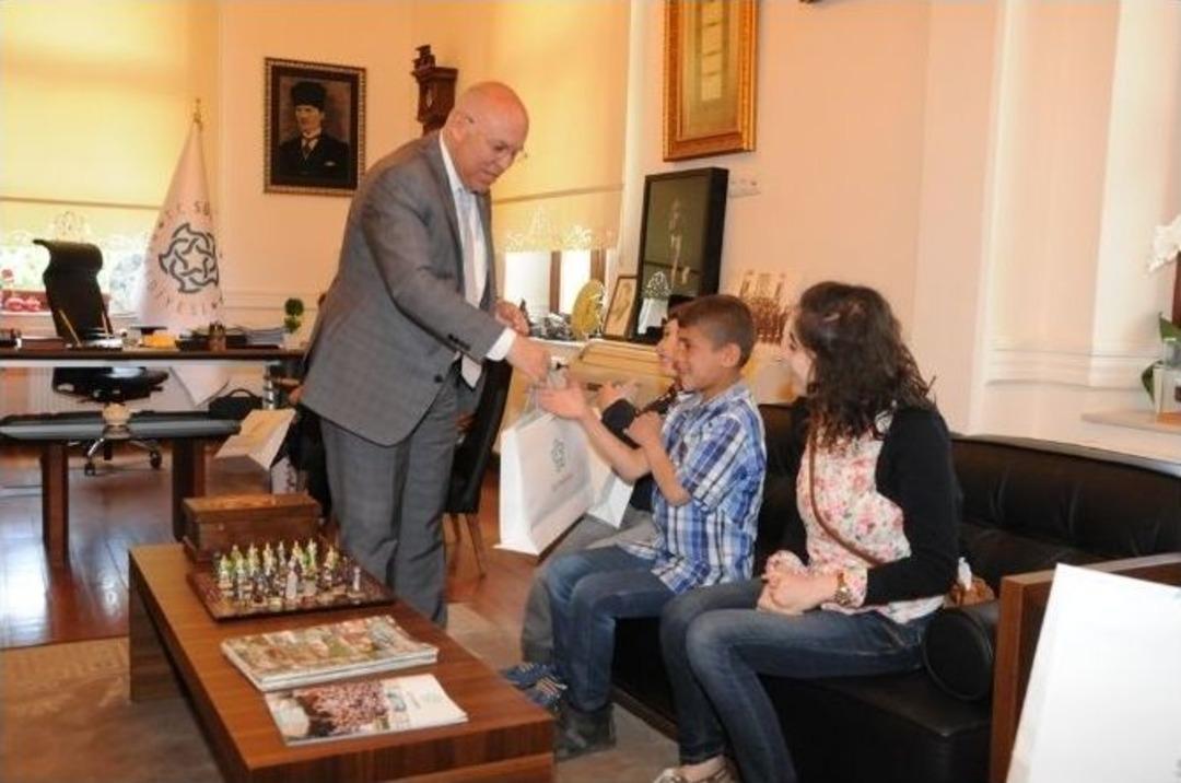 Kardeş Şehir Bitlis&rsquo;in &Ccedil;ocukları S&uuml;leymanpaşa &Ccedil;ocuk Şenliği&rsquo;nde