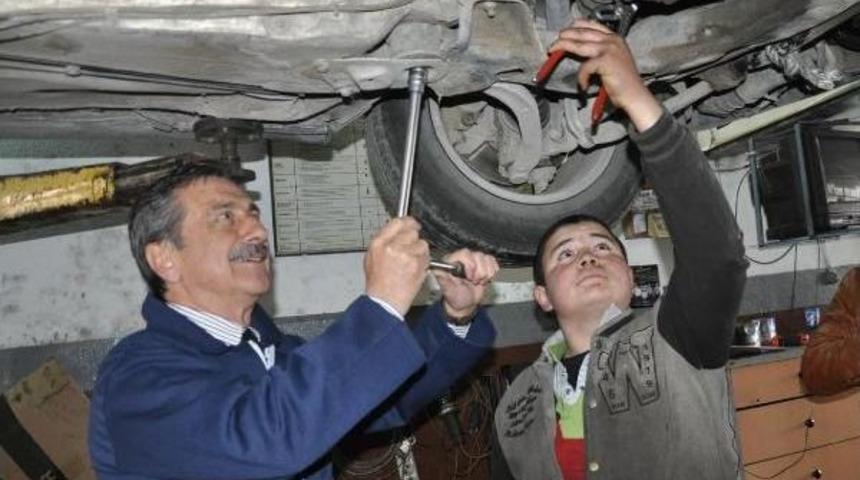 Başkan Ata&ccedil; Tulum Giydi, 16 Yaşındaki Rıdvan'ın &Ccedil;ırağı Oldu