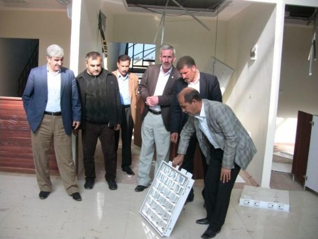 Milyarlar Harcanan Otogar &Ccedil;&uuml;r&uuml;meye Terk Edildi