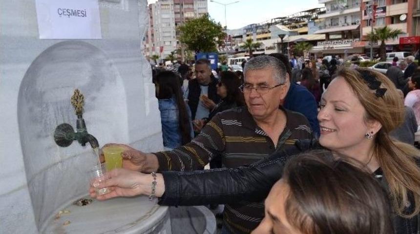 Nazilli&rsquo;deki Osmanlı &Ccedil;eşmesi&rsquo;nden Şerbet Aktı