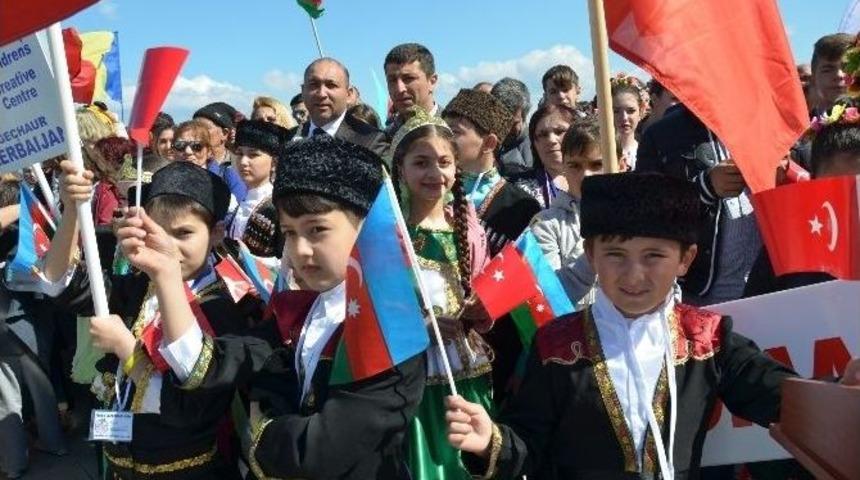 Kuşadası&rsquo;nda 23 Nisan Coşkusu