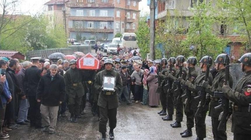 Asteğmenin Sır İntiharı