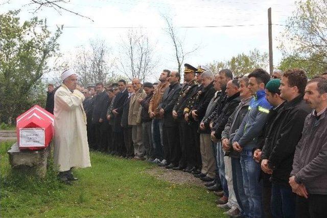 Asteğmenin Sır İntiharı