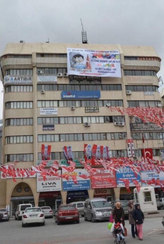 Konya'da Chp'den Başbakan Davutoğlu’Na Karikatürlü Eleştiri