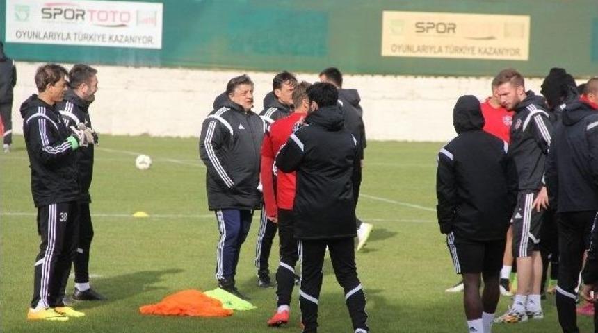Kardemir Karab&uuml;kspor&rsquo;da Beşiktaş Ma&ccedil;ı Hazırlıkları S&uuml;r&uuml;yor
