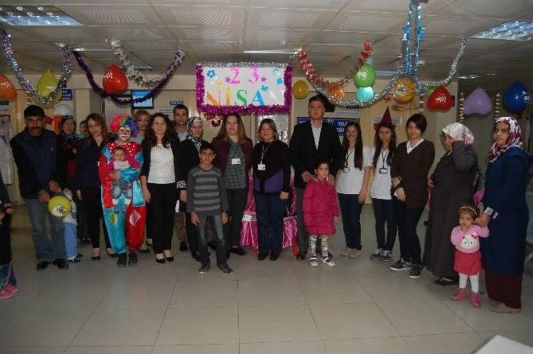Hastanede &Ccedil;ocuklara 23 Nisan Kutlaması