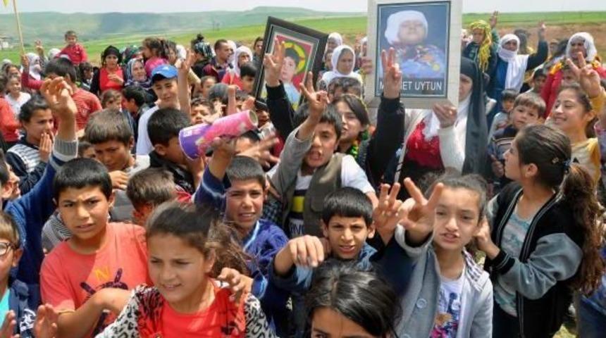 Cizre'de &Ouml;ld&uuml;r&uuml;len Nihat Kazanhan'a Protestolu Anma