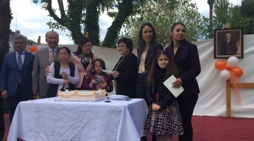 Ak Kadınlardan 23 Nisan&rsquo;da Anlamlı Ziyaret