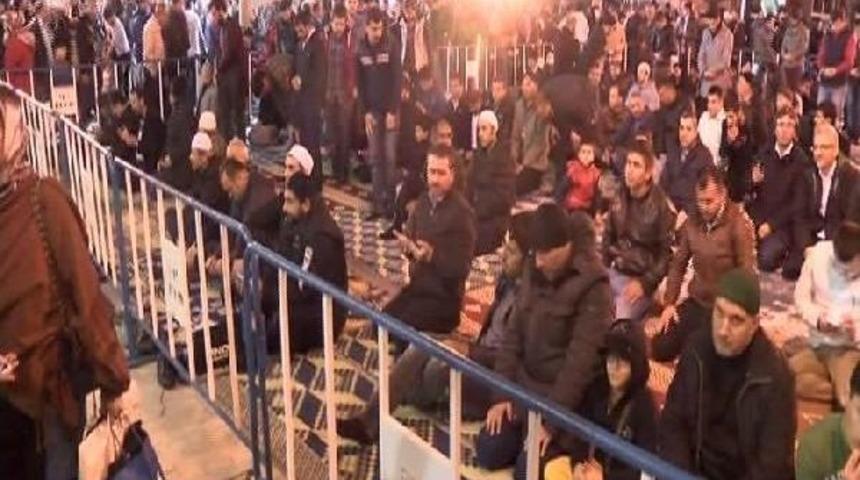 Ey&uuml;p Sultan'da Regaip Coşkusu