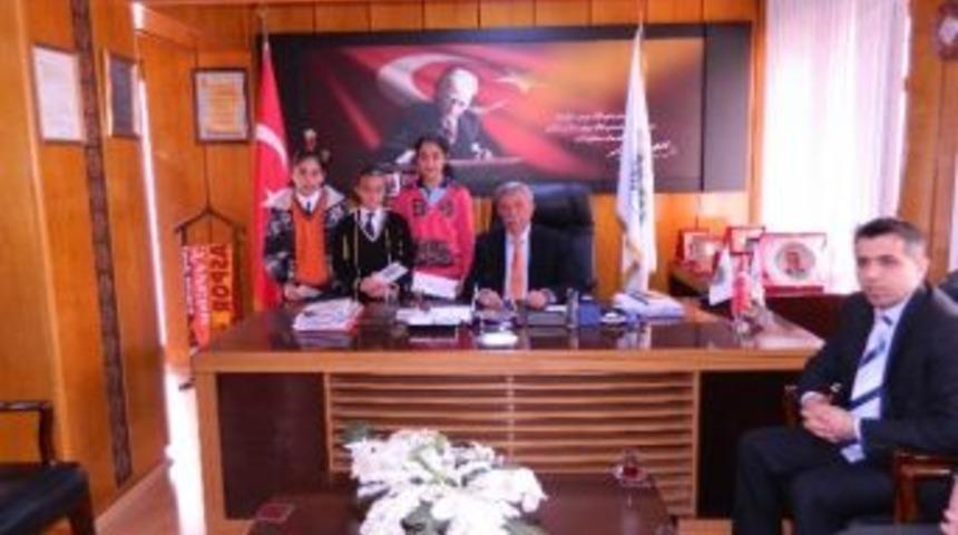 23 Nisan &Ccedil;ocuklarından, Başkan K&uuml;&ccedil;&uuml;k&rsquo;e Ziyaret