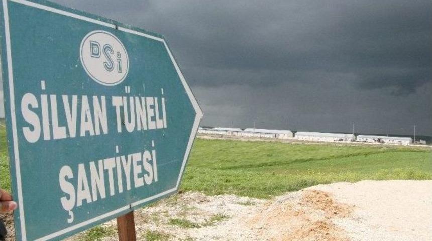 Silvan T&uuml;nelinde &Ccedil;alışmalar Durduruldu