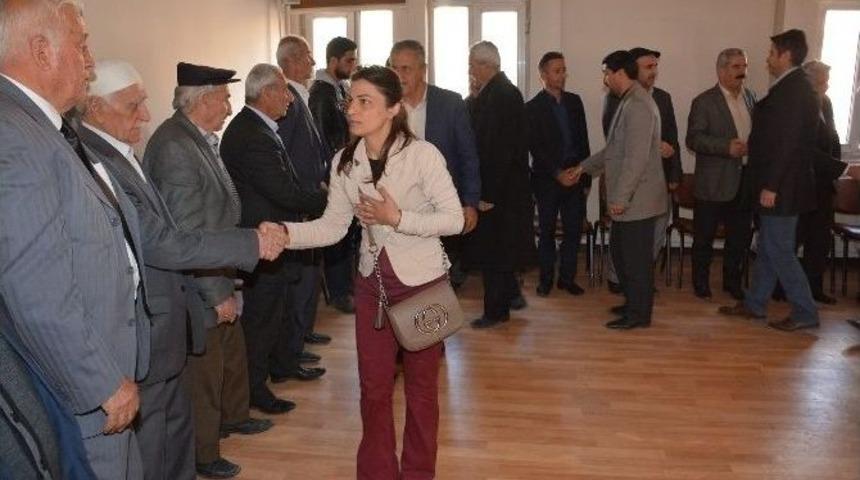 Hakkari&rsquo;de Husumetli Aileler Barıştırıldı