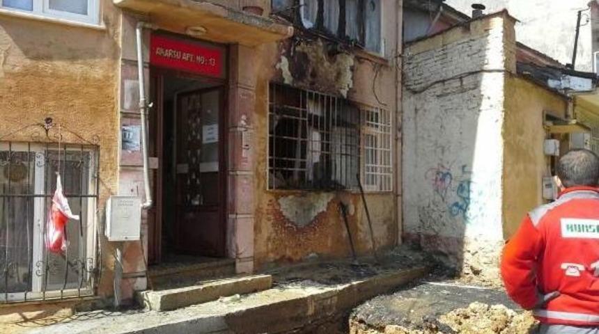 Bursa&rsquo;Da Doğalgaz Patlaması Yangına Neden Oldu