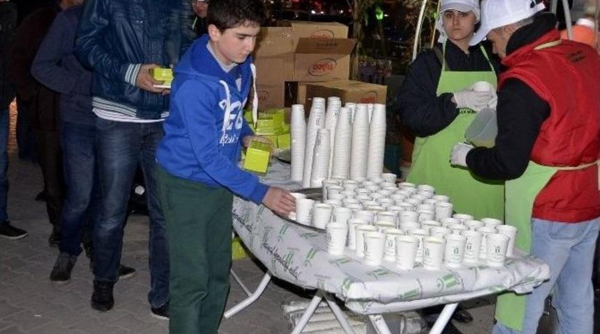 Tepebaşı&rsquo;ndan Kandil İkramı