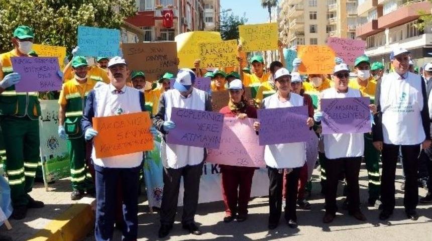 Akdeniz Belediyesi, 100 İş&ccedil;iyle Geleneksel Temizlik Kampanyasını Başlattı