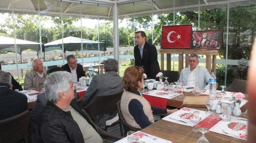Chp Milletvekili Adayı Kara, Kumluca’da Muhtarlarla Buluştu