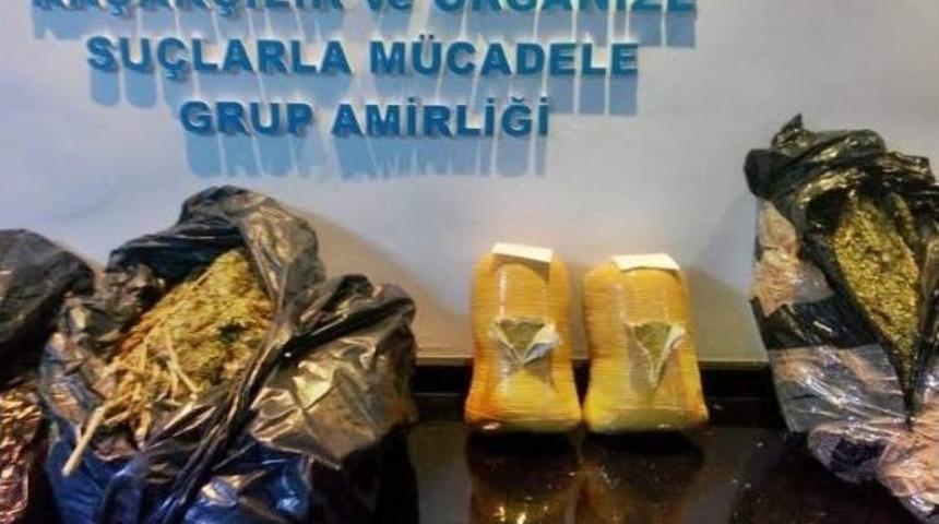 12 Kilo Uyuşturucuyla Yakalanan Zanlılar "içiciyiz" Dedi