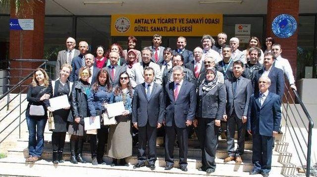 İl Milli Eğitim Müdürü Gülay, Atso Anadolu Güzel Sanatlar Lisesi’ni Ziyaret Etti