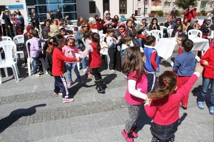 Büyükşehir Belediyesi’nden Miniklere Eğlence G1