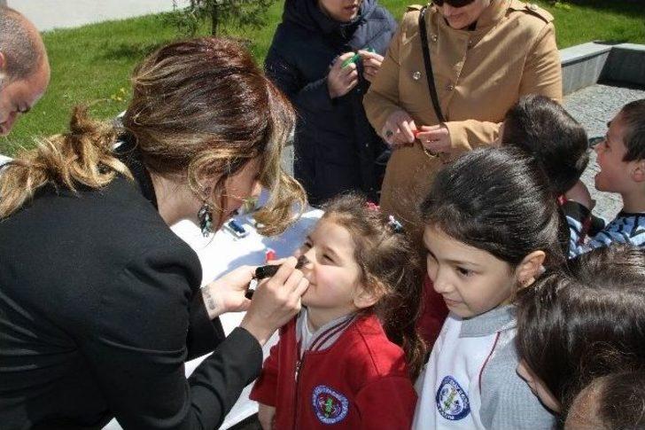 Büyükşehir Belediyesi’nden Miniklere Eğlence G2