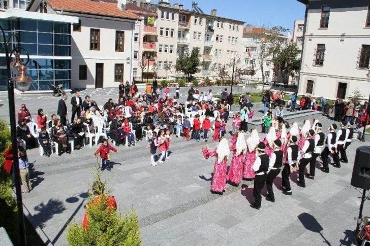 Büyükşehir Belediyesi’nden Miniklere Eğlence G3