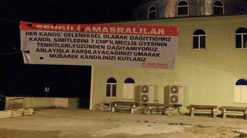 (&ouml;zel Haber) Chp&rsquo;lilerin Kandil Simidi Dağıtımına Karşı &Ccedil;ıktığı İddiasına Başkandan Pankartlı Tepki