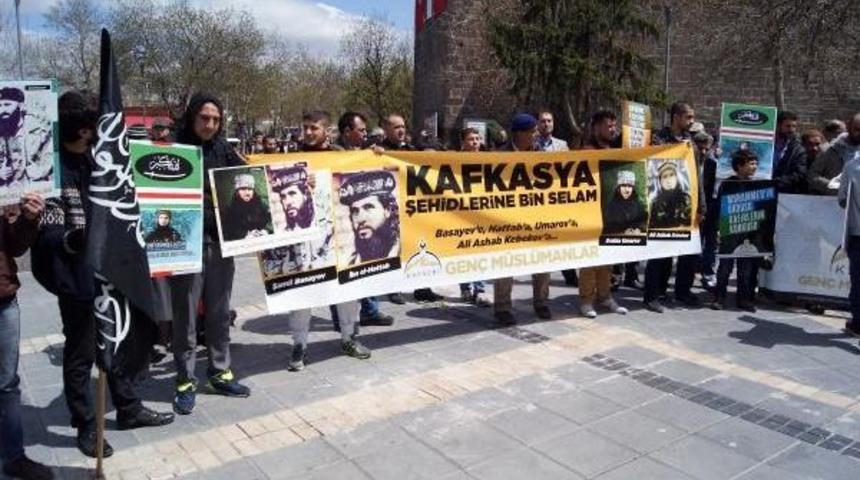 Kayseri'de Cuma Namazı &Ccedil;ıkışı Rusya'yı Protesto Eylemi