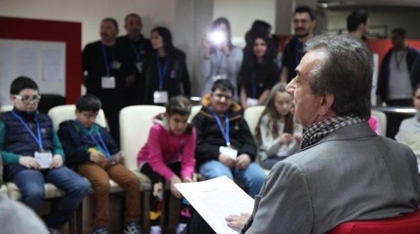 Erhan Yazıcıoğlu "31. &Ccedil;ocuk Şenliği"nde &Ccedil;ocuklara Masal Okudu