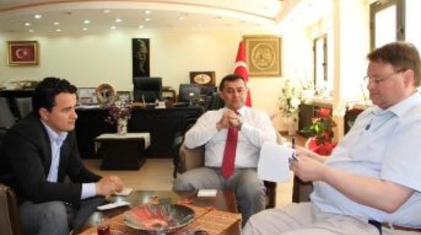 Başkan Y&uuml;cel, &ldquo;havalimanından 1 Milyon Yolcu Bekliyoruz&rdquo;