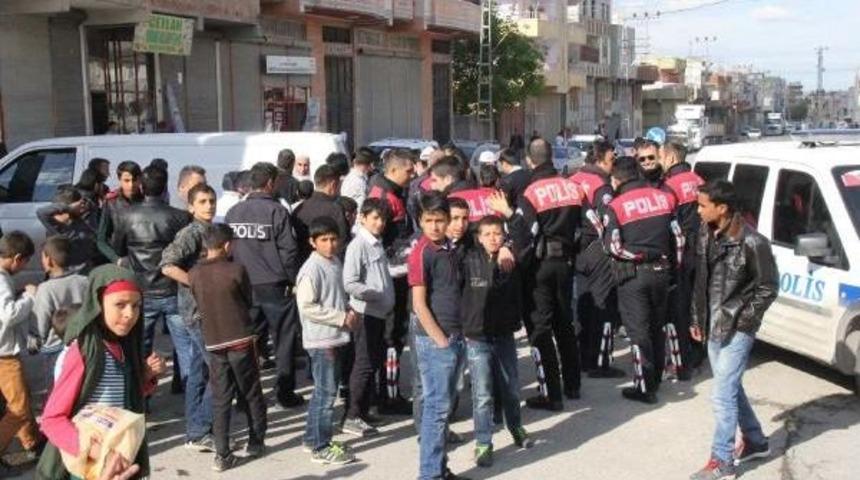 Kavga Ihbarına Giden Polisler Kaza Yaptı: 3 Yaralı