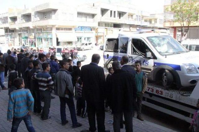 Kavga Ihbarına Giden Polisler Kaza Yaptı: 3 Yaralı
