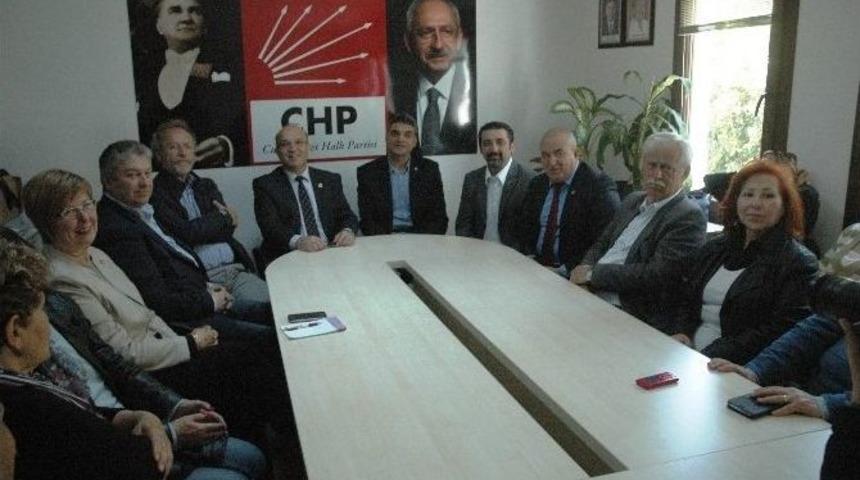 Umut Oran: "bu Acılar, &Uuml;z&uuml;nt&uuml;ler Siyasete Alet Edilmemeli"