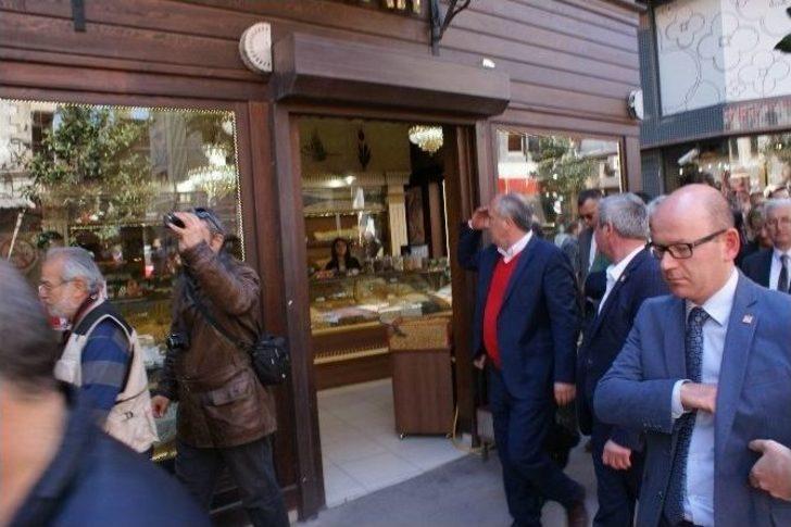 Chp’li İnce Vatandaşın Ayakkabısını Boyadı G1