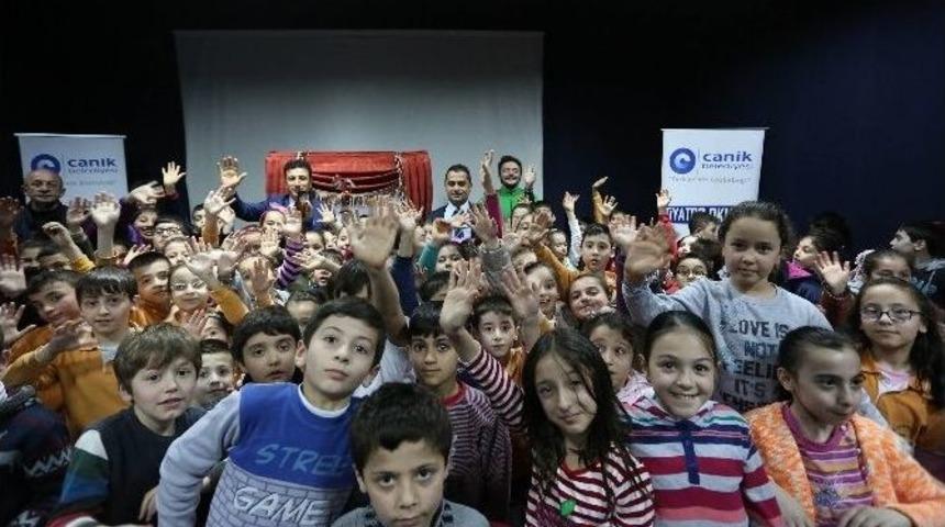 Canik&rsquo;in &lsquo;tiyatro G&uuml;nleri&rsquo;ne Yoğun İlgi