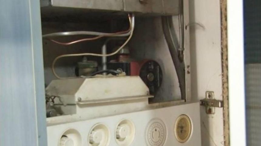 (&ouml;zel Haber) 2 Kişinin &Ouml;ld&uuml;ğ&uuml; Evde Bir Aile Daha &Ouml;l&uuml;mden D&ouml;nd&uuml;