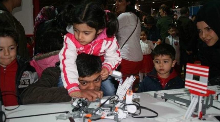 Bi&rsquo;d&uuml;nya Eğlence Fuarında Bi&rsquo;d&uuml;nya Bilim Var